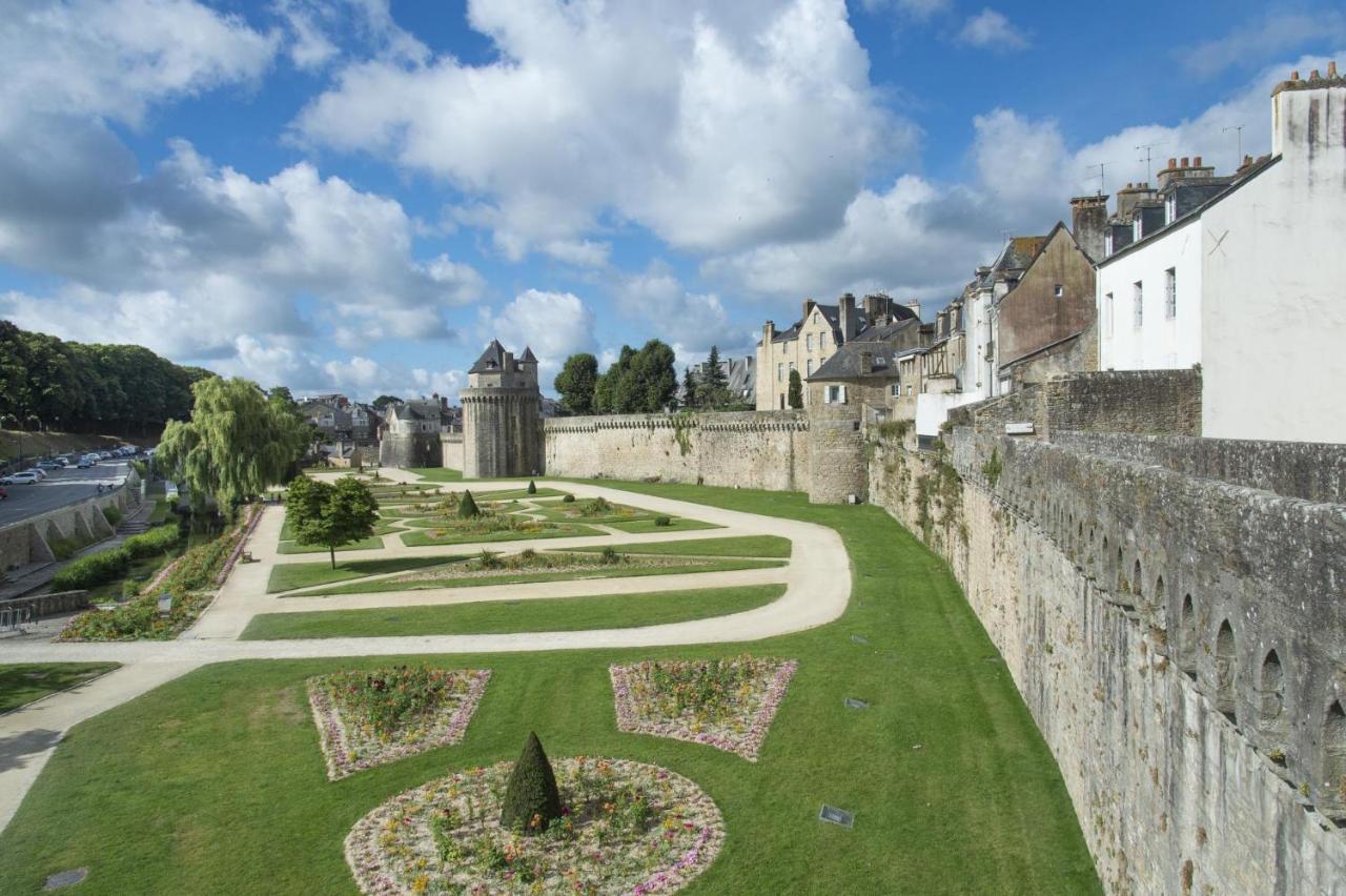 Studio Tout Confort Avec Vue Cathedrale A St Patern Vannes-Centre Apartamento Exterior foto