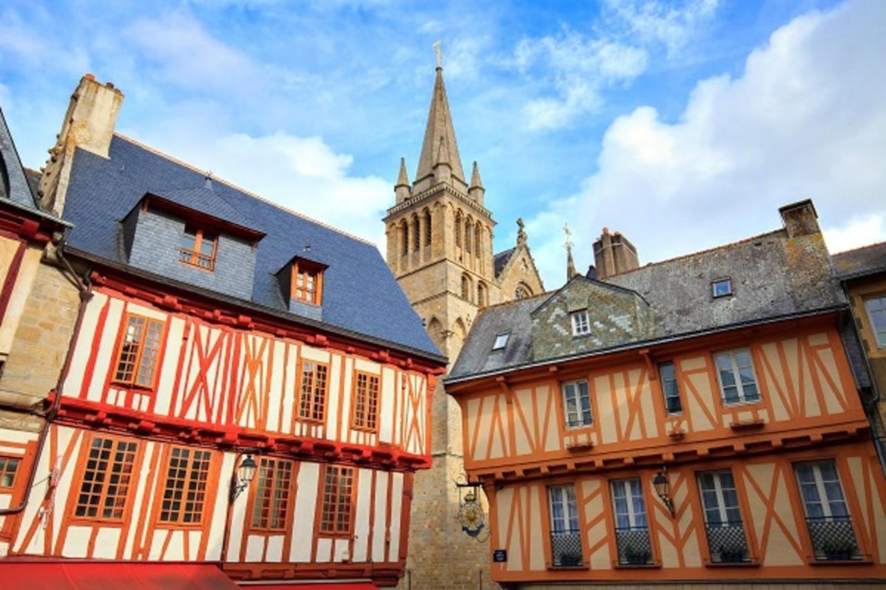 Studio Tout Confort Avec Vue Cathedrale A St Patern Vannes-Centre Apartamento Exterior foto